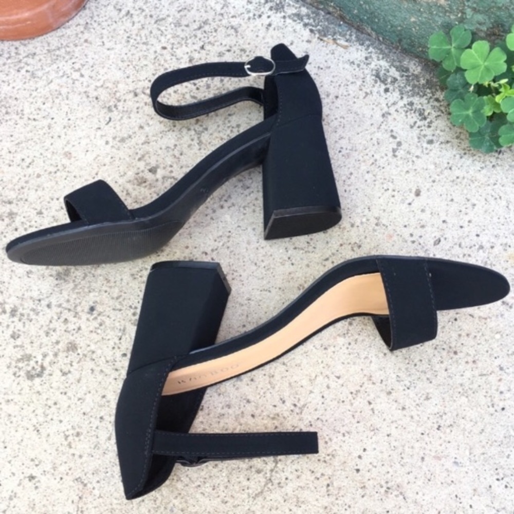 ANKLE STRAP CHUNKY SANDAL HEEL - Picture 5 of 6